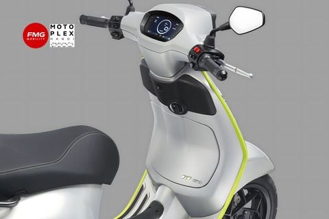 Vespa Sprint Tech 150cc 2025 chính hãng tại FMG Mobility | Motoplex Hanoi