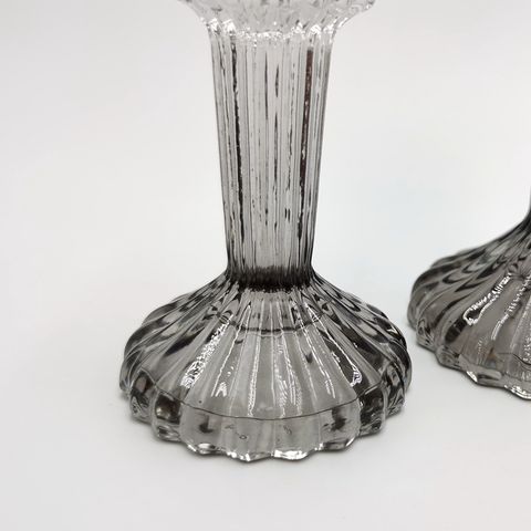 Vertical bar candlestick
