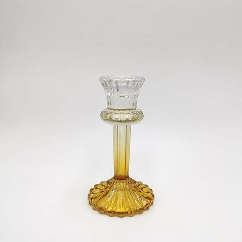 Vertical petal candlestick