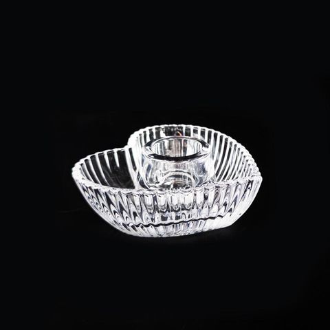 Vertical line candlestick holders heart shaped candle holder glass for Valentine's day