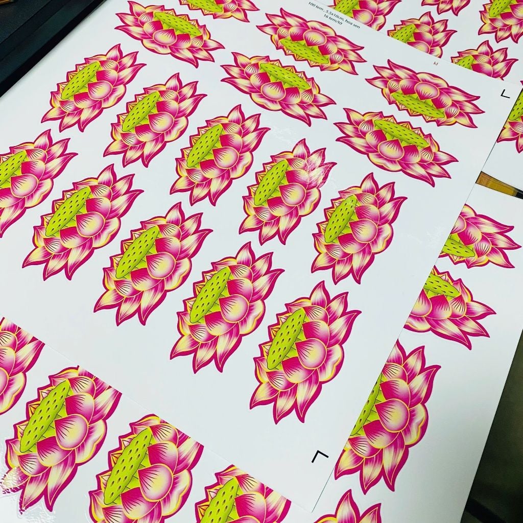  Miếng dán decal hoa sen dán trang trí may mắn bình an 