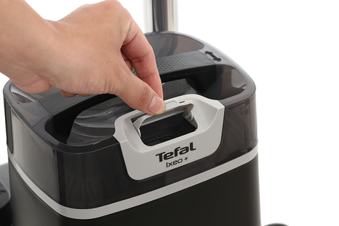 Bàn ủi hơi nước đứng Tefal IXEO Plus QT1510E0 (Tặng 1 Chảo chiên sâu lồng Tefal Day By Day 24cm)