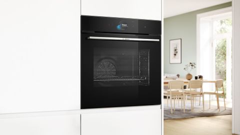 Lò nướng âm tủ kết hợp chức năng hấp Bosch 71L HRG7784B1 - Series 8 (60cm, màu đen)