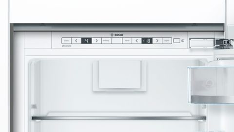 [Tặng Bình xịt vệ sinh tủ lạnh chuyên dụng Bosch 500ml] Tủ lạnh âm tủ 273L Bosch KIN86AF30O - Series 6