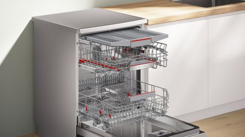 Máy Rửa Chén Bát Độc Lập Bosch 13 bộ SMS4EKI06E- Series 4, màu inox bạc