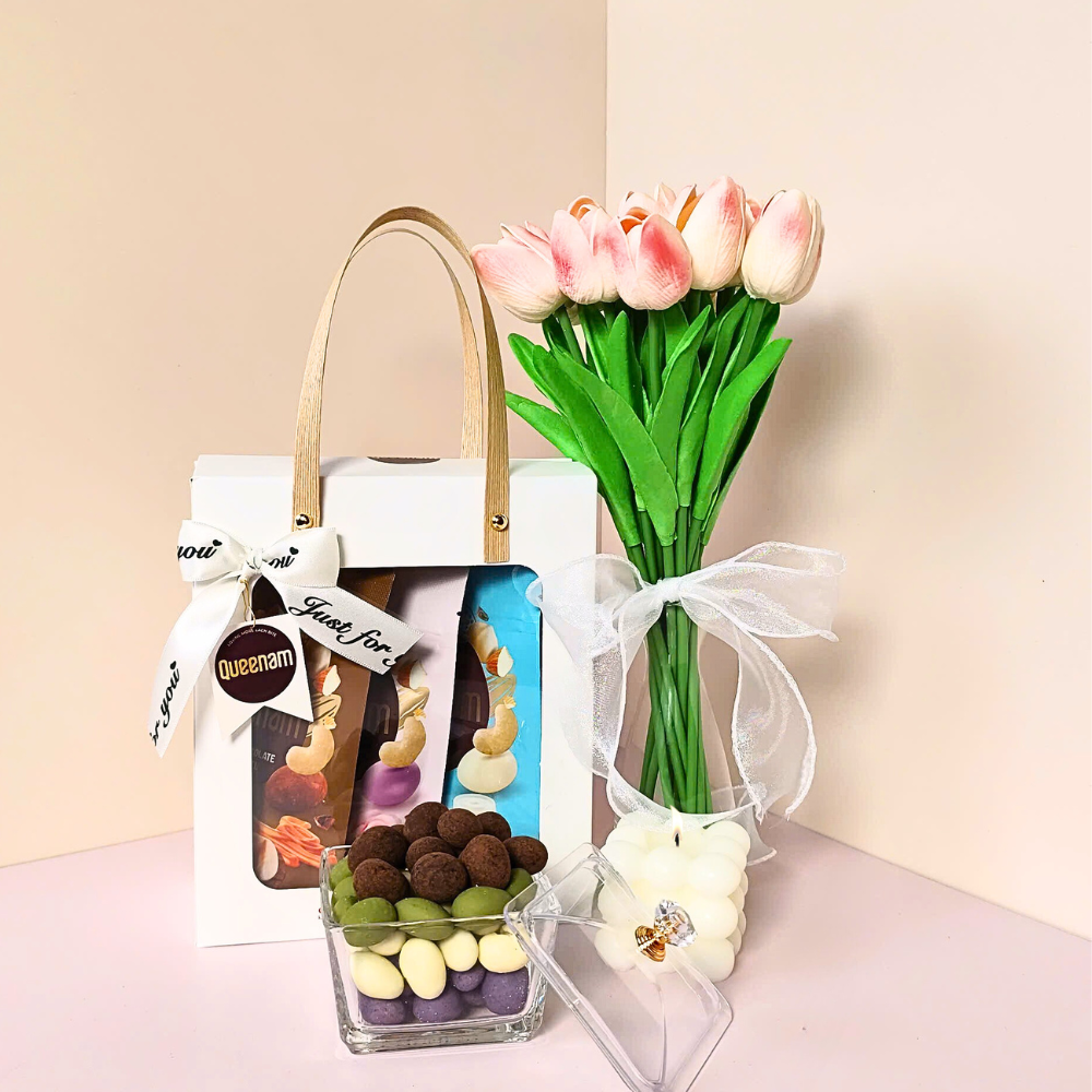  [TẶNG THIỆP + TÚI TOTE] Túi set quà socola Queenam cho ngày 8/3 