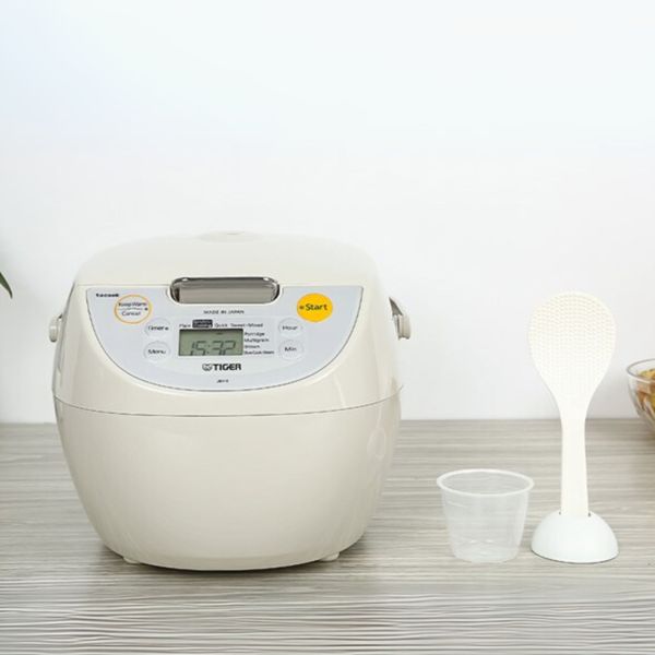 Nồi cơm điện TIGER  JBV-S18W