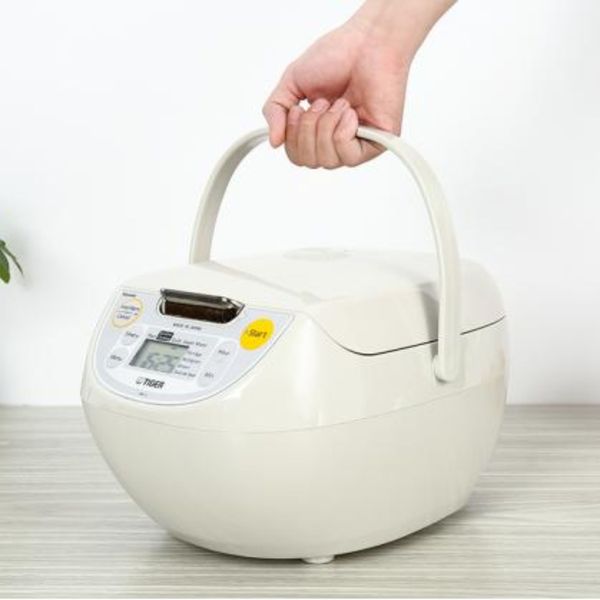 Nồi cơm điện TIGER  JBV-S18W