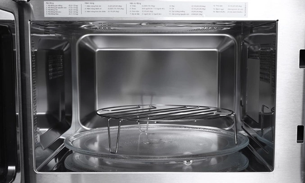 Lò vi sóng Panasonic NN-CT36HBYUE 23 lít