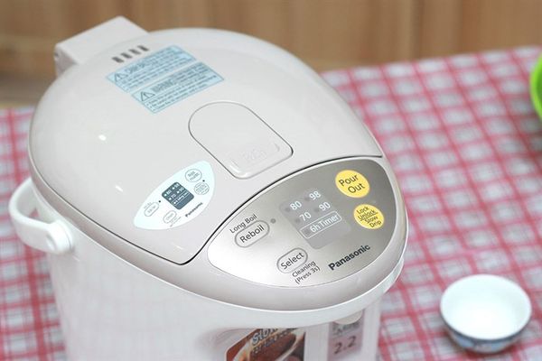 Bình Thủy Điện Panasonic NC-EG2200CSY 2,2 Lít