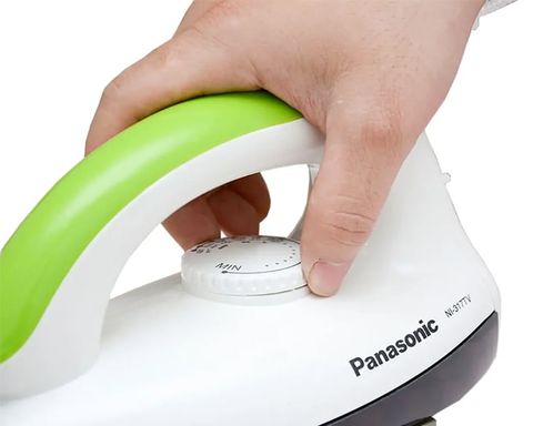 Bàn ủi khô Panasonic PABU-NI-317TXRA