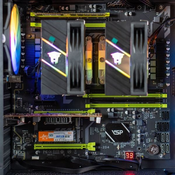 Bộ Máy PC chuyên Render 3D nặng (2696 V4, Quadro P5000, 128G RAM, SSD 1TB)
