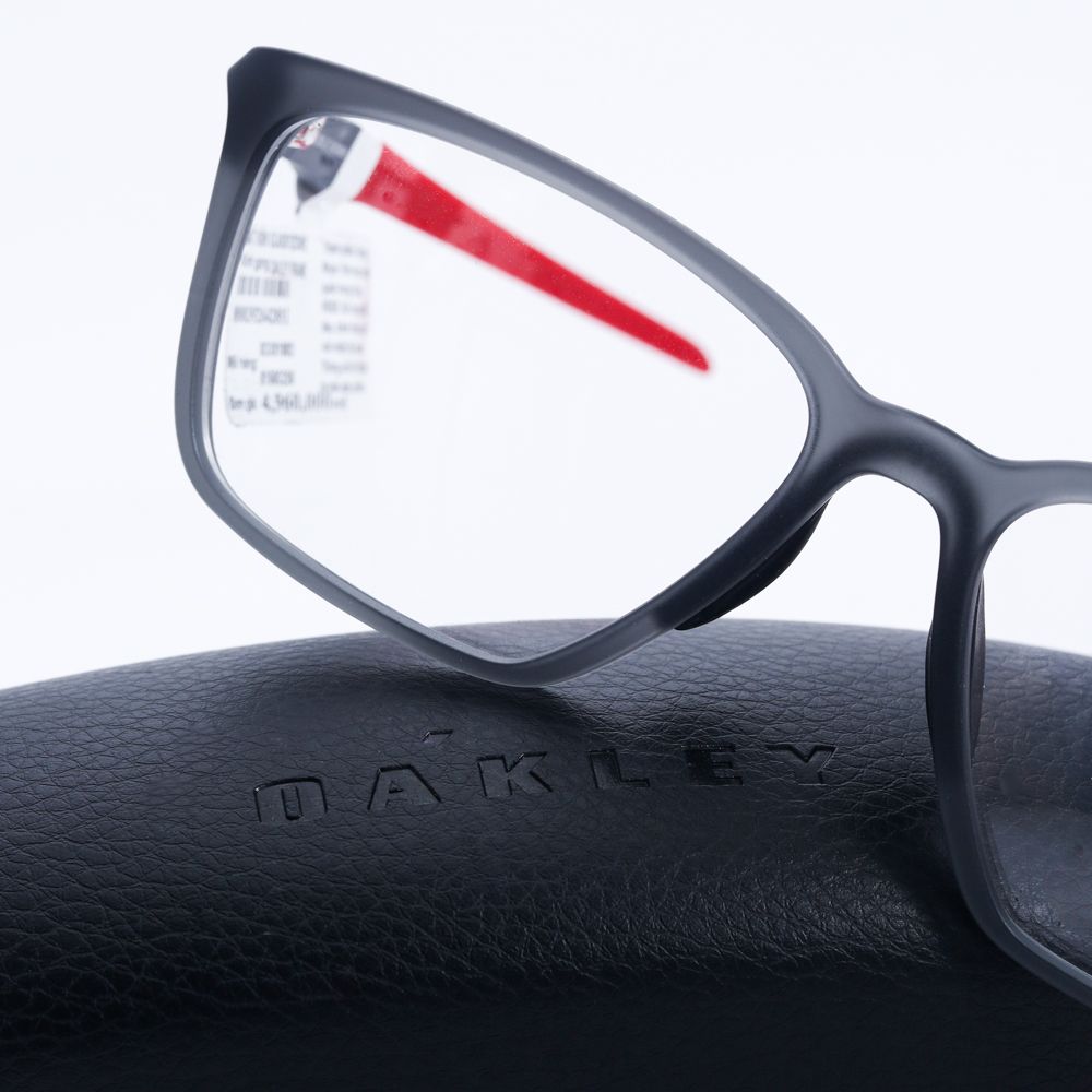 Gọng kính Oakley 8188D