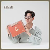  Bộ quà tặng HOÀN HẢO PREMIUM dành cho nam giới LECOF, bao gồm Hộp quà LECOF premium và 4 sản phẩm: Sữa rửa mặt và Dung dịch vệ sinh và Tắm gội 2 trong 1 và Tẩy tế bào chết body nam 