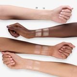  Phấn bắt sáng Essence Gimme Glow Luminous Highlighter 