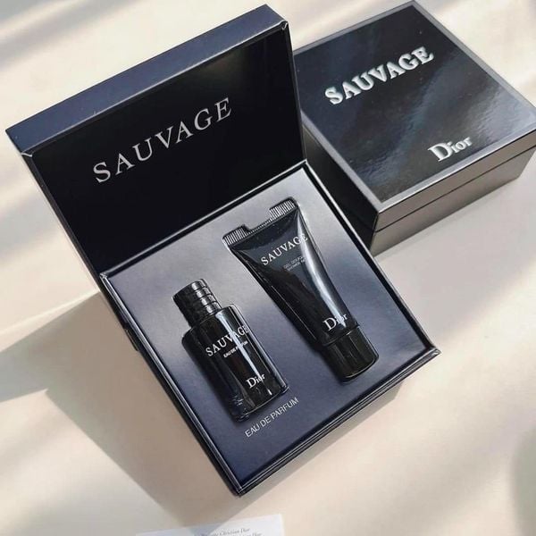 Nước Hoa Dior Sauvage EDP 10ml + sữa tắm mini 20ml ( SET)