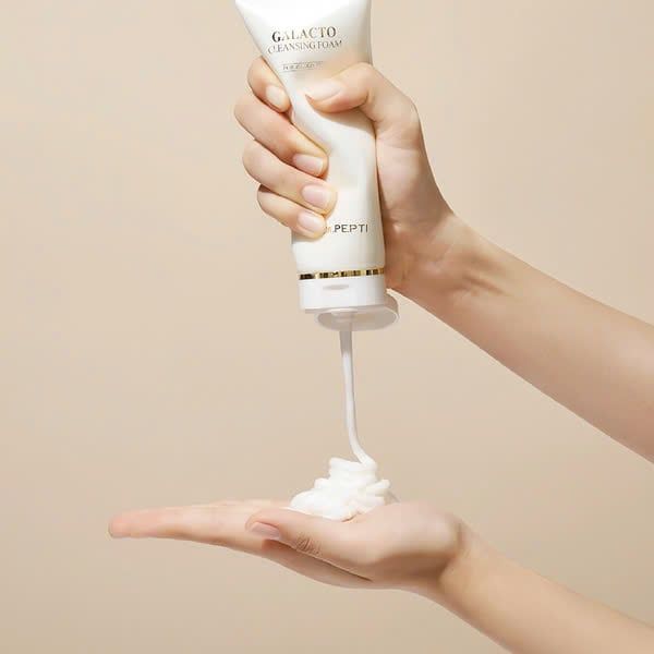 Sữa Rửa Mặt Dưỡng Ẩm Dr.Pepti Galacto Cleansing Foam 110ml