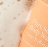 Sữa Tắm Beyond Pure Scent Merry Berry - Pure Scent Fall In Honey Body Wash 700ml
