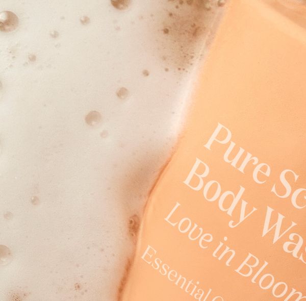 [ Tem LG ] Sữa Tắm Beyond Pure Scent Merry Berry - Pure Scent Fall In Honey Body Wash 700ml