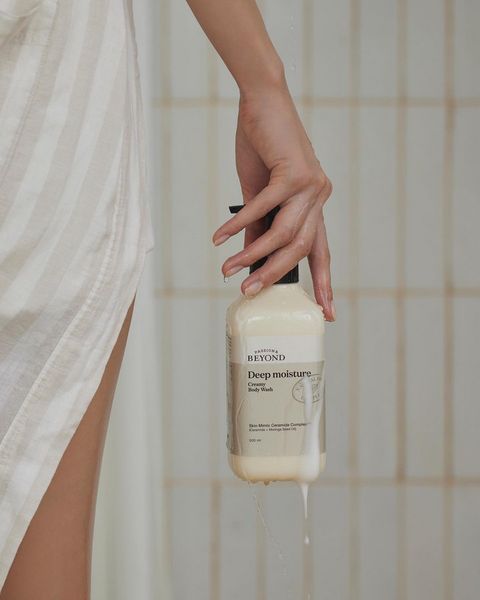 [ Tem LG ] Sữa Tắm Beyond Deep Moisture Creamy Body Wash 300ml