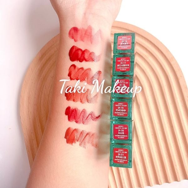 Son Kem Black Rouge Double Layer Over Velvet ver 1 + Ver 2 [DL05 - DL14 - DL09]