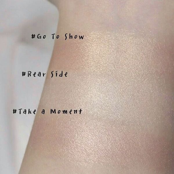 Phấn Bắt Sáng 3CE Glow Beam Highlighter 8.5g- [Rear Side- Take A Moment- Go To Show] (Hộp Tròn)