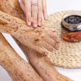  Tẩy Tế Bào Chết Quế Hồi Cafe Bilena Body Scrub Coffee Cloves Cinnamon 380g 