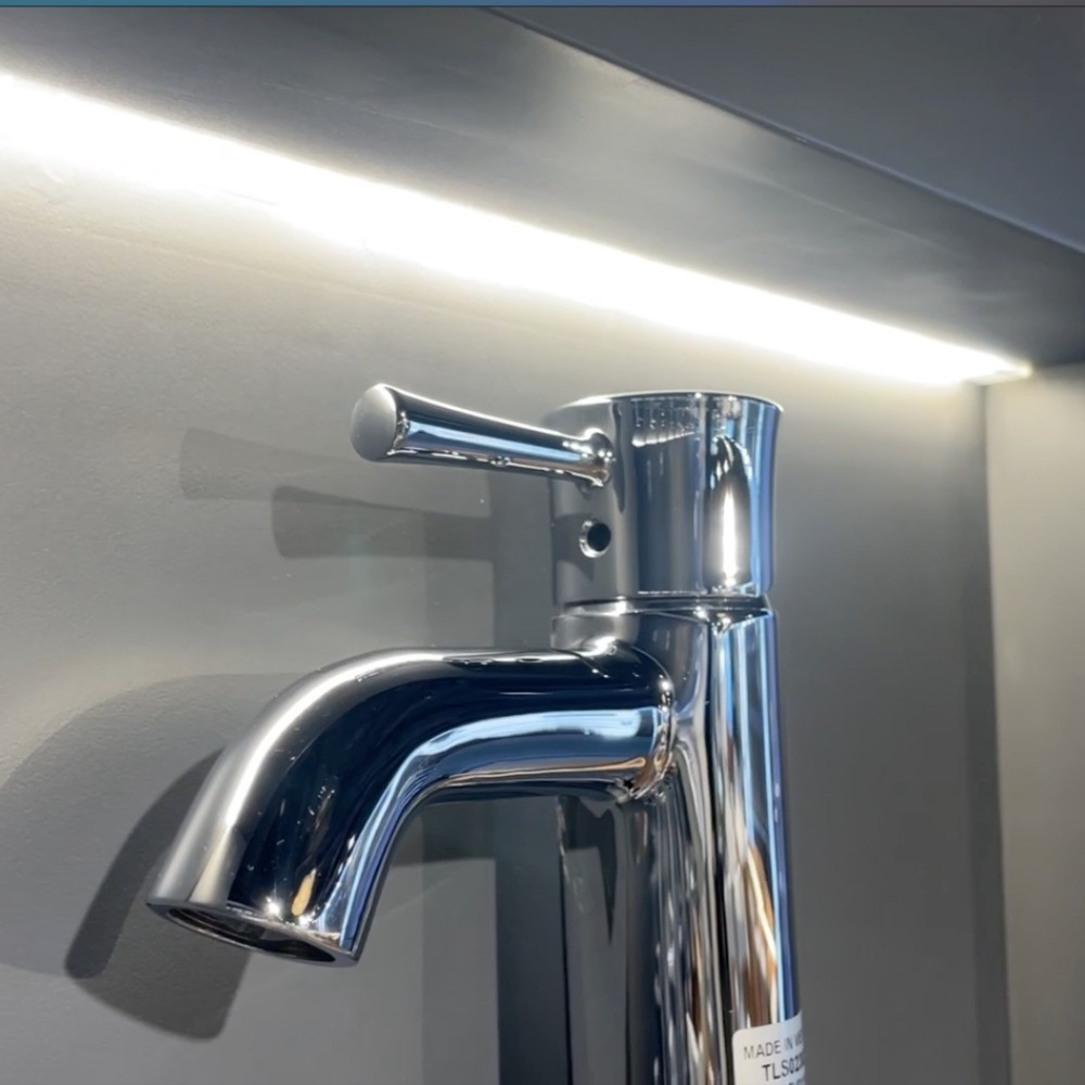 Vòi rửa mặt lavabo TOTO TLS02303V