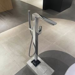 Vòi sen xả bồn tắm TOTO TBG02306B/TBN01105B