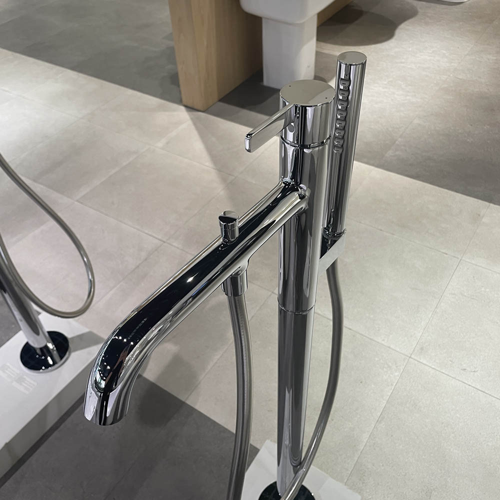 Vòi sen xả bồn tắm TOTO TBG11306A/TBN01105B