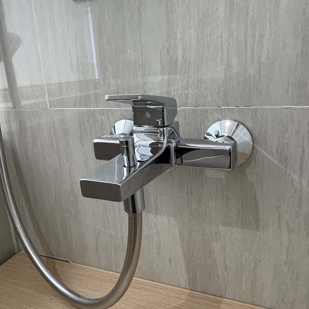 Sen tắm nóng lạnh TOTO TBG10302VA