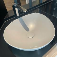 Lavabo đặt bàn TOTO LT4704G19#MBE màu be mờ