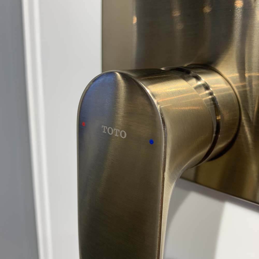 Van điều chỉnh nóng lạnh TOTO TBG04304BA/TBN01001B