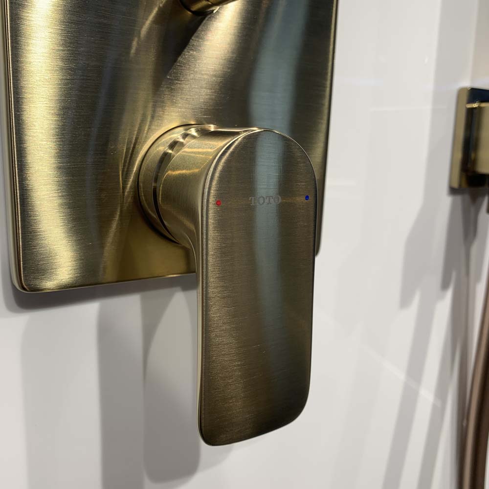 Van điều chỉnh nóng lạnh TOTO TBG04304BA/TBN01001B