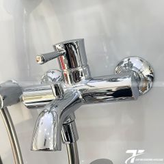 Sen tắm nóng lạnh TOTO TBS02302V/TBW02006A