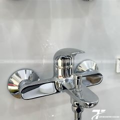 Sen tắm nóng lạnh TOTO TBS03302V/DGH104ZR