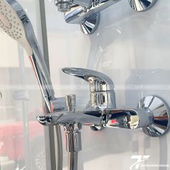 Sen tắm nóng lạnh TOTO TBS03302V/TBW01008A