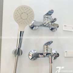 Sen tắm nóng lạnh TOTO TBS03302V/TBW01008A