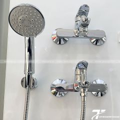 Sen tắm nóng lạnh TOTO TBS03302V/TBW03002B