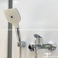 Sen tắm nóng lạnh TOTO TBS04302V/TBW02006A