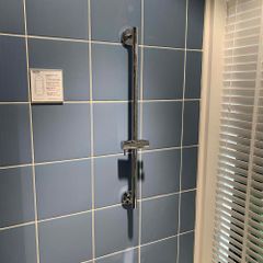 Thanh trượt sen tắm TOTO TBW01016B