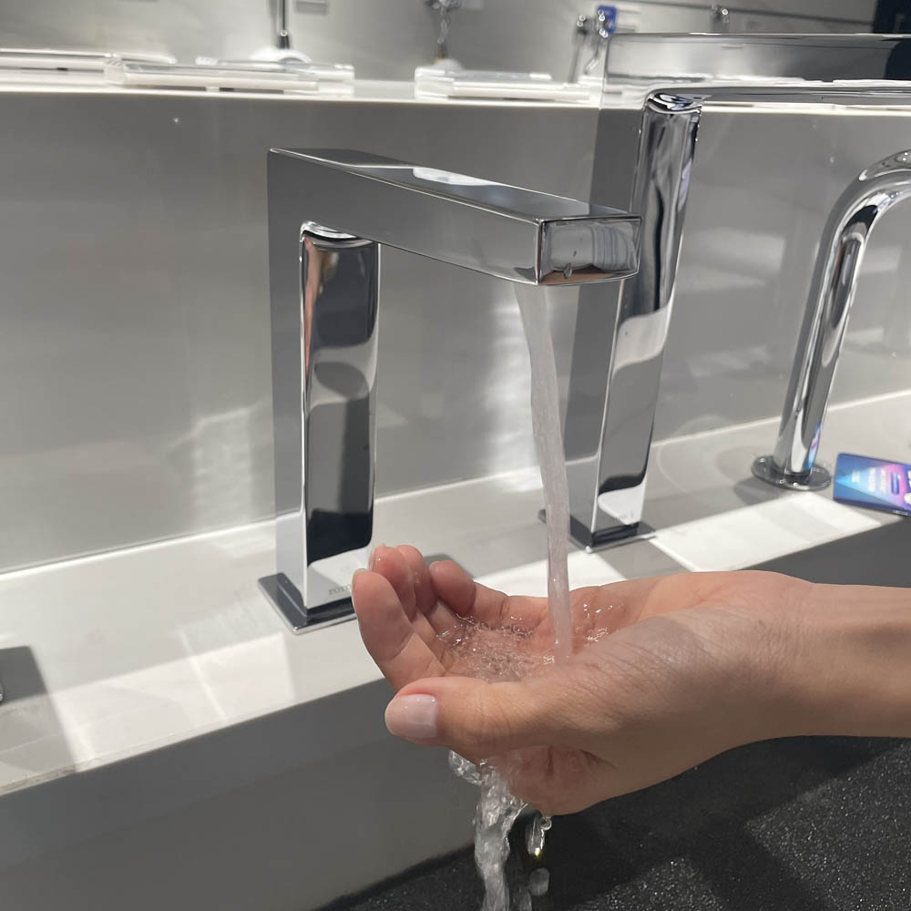 Vòi cảm ứng lavabo TOTO TLE25007A