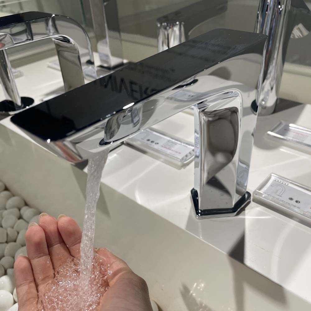 Vòi cảm ứng lavabo TOTO TLE20006A