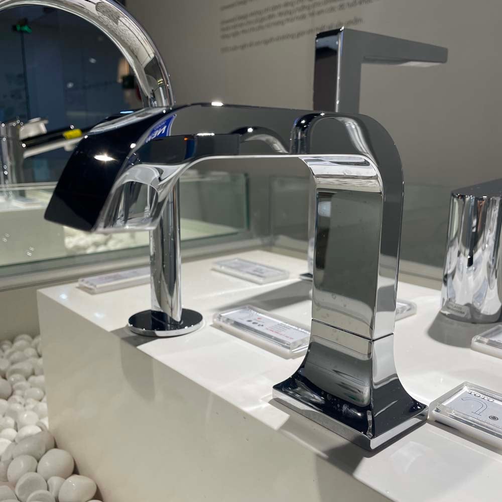 Vòi cảm ứng lavabo TOTO TLE21006A