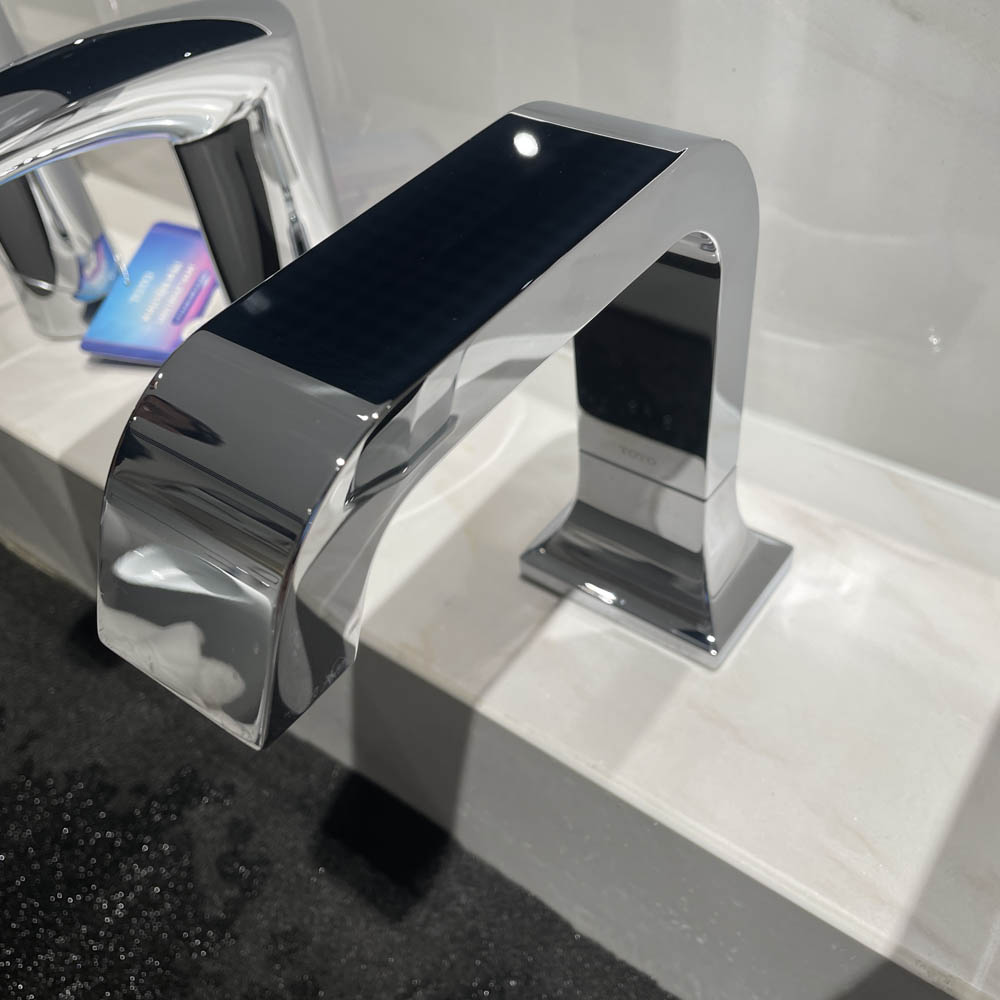 Vòi cảm ứng lavabo TOTO TLE21006A