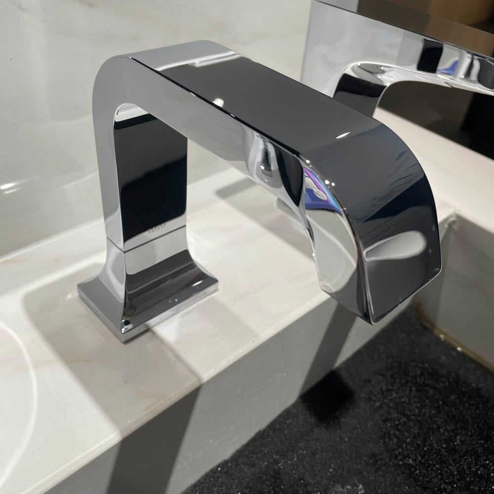 Vòi cảm ứng lavabo TOTO TLE21006A