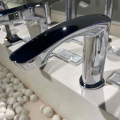 Vòi cảm ứng lavabo TOTO TLE22006A