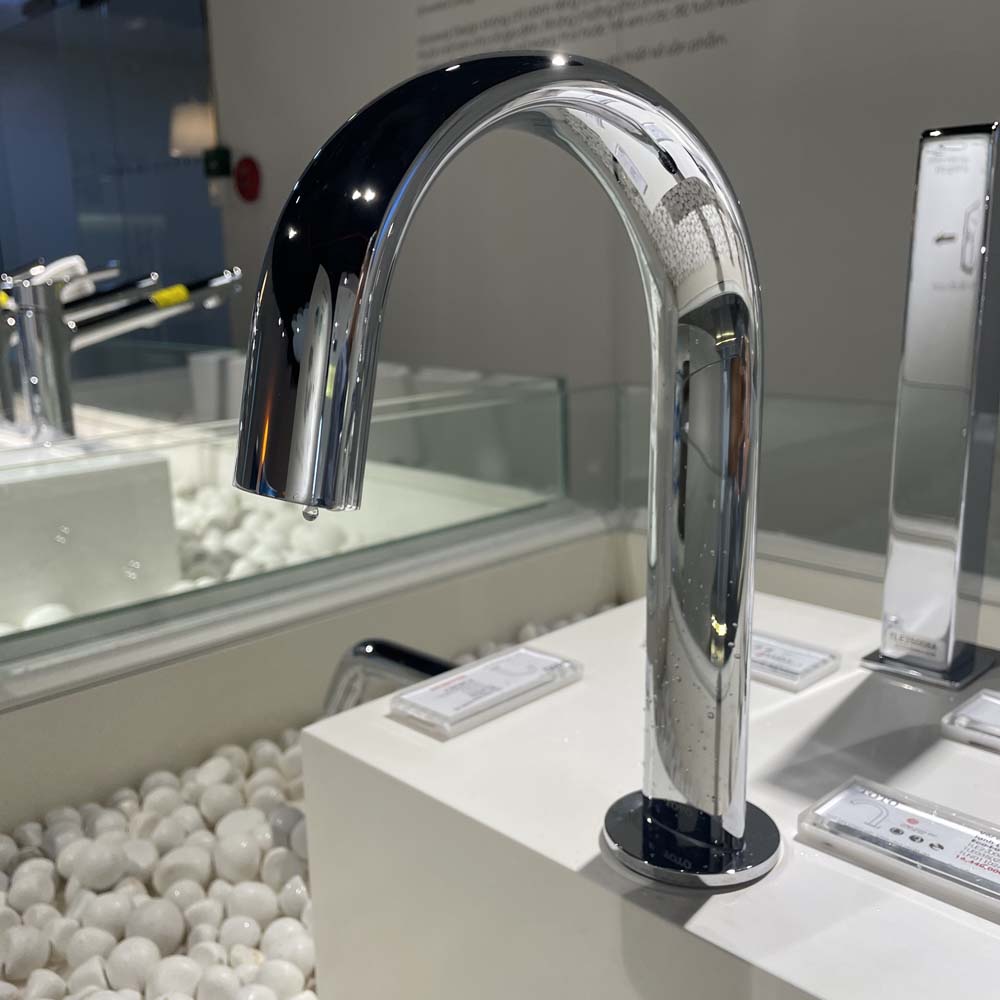 Vòi cảm ứng TOTO TLE24006V