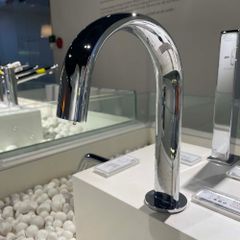 Vòi cảm ứng TOTO TLE24006V