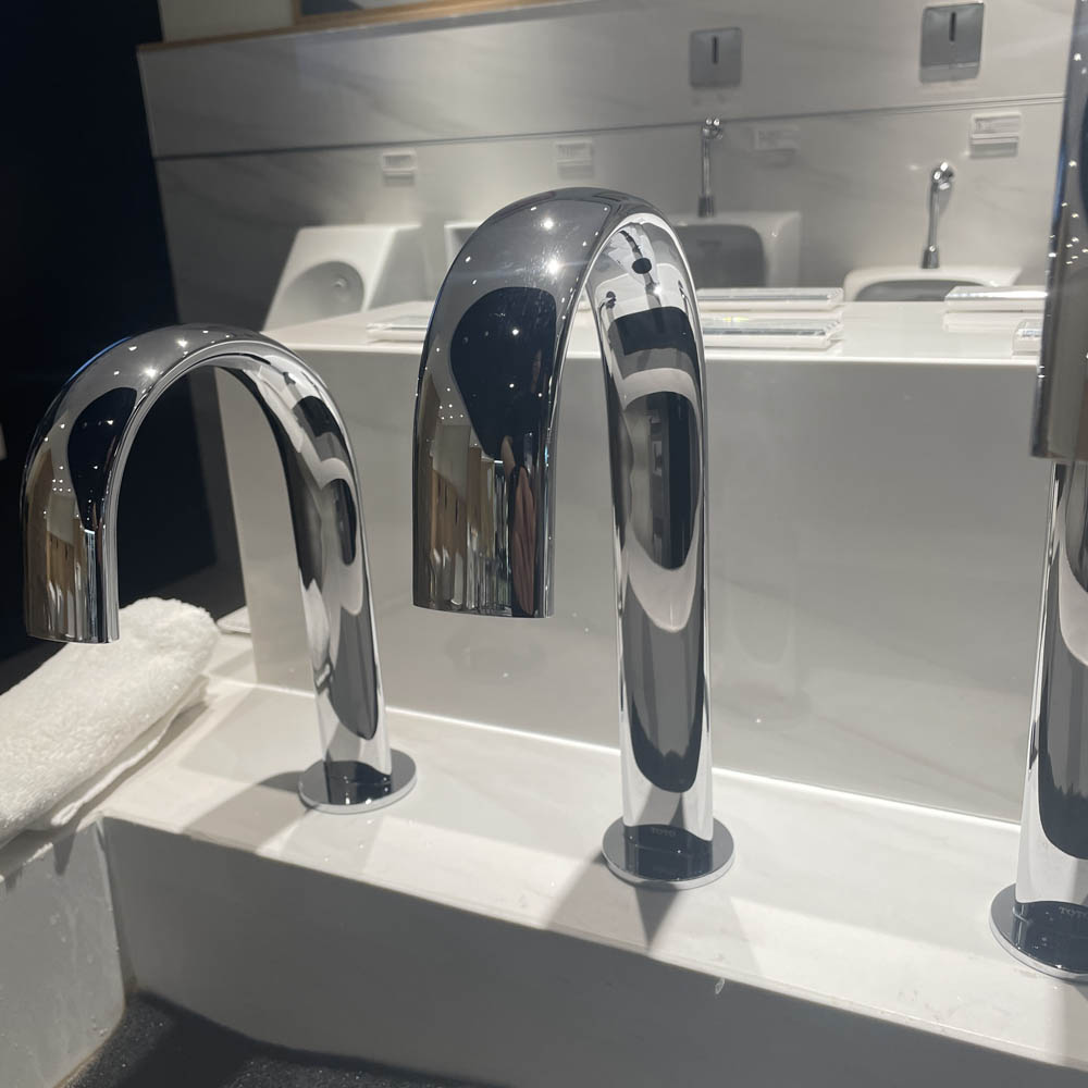 Vòi cảm ứng lavabo TOTO TLE24007V